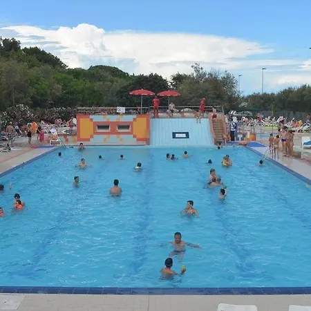 Villaggio San Francesco ホリデーパーク 5*