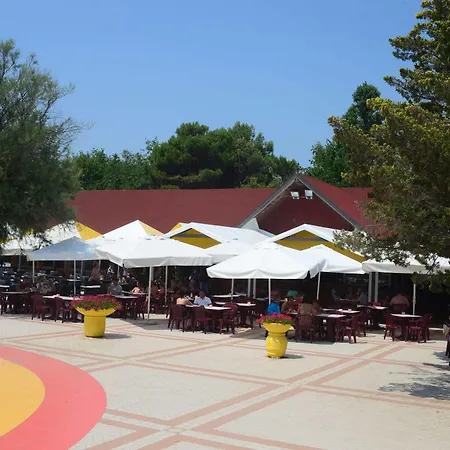 Villaggio San Francesco פארק נופש