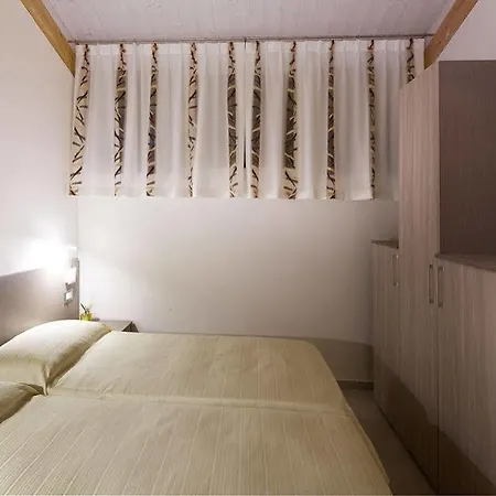 Πάρκο διακοπών Villaggio San Francesco 5*